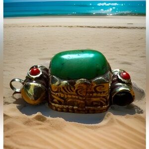 Vintage & Hand Carved Auspicious Floral Pattern Tibetan Green Turquoise Pendant